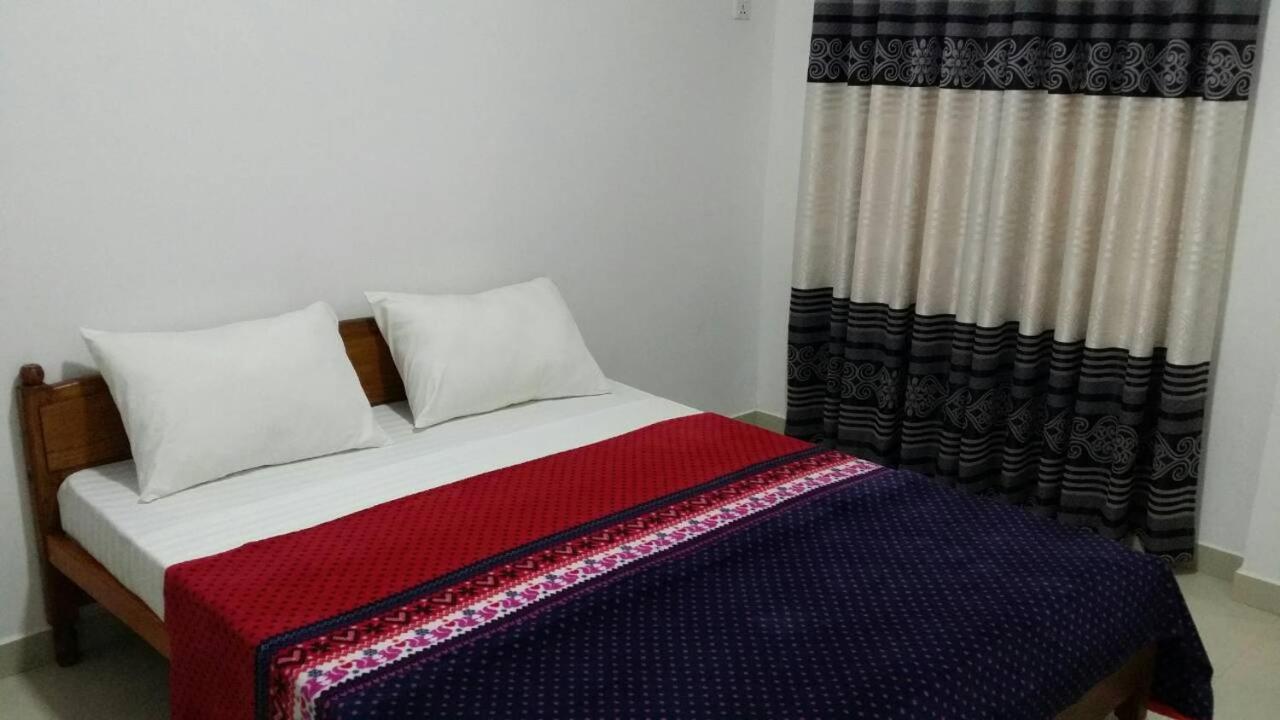Tea Breeze Motel 纳拉坦尼亚 外观 照片