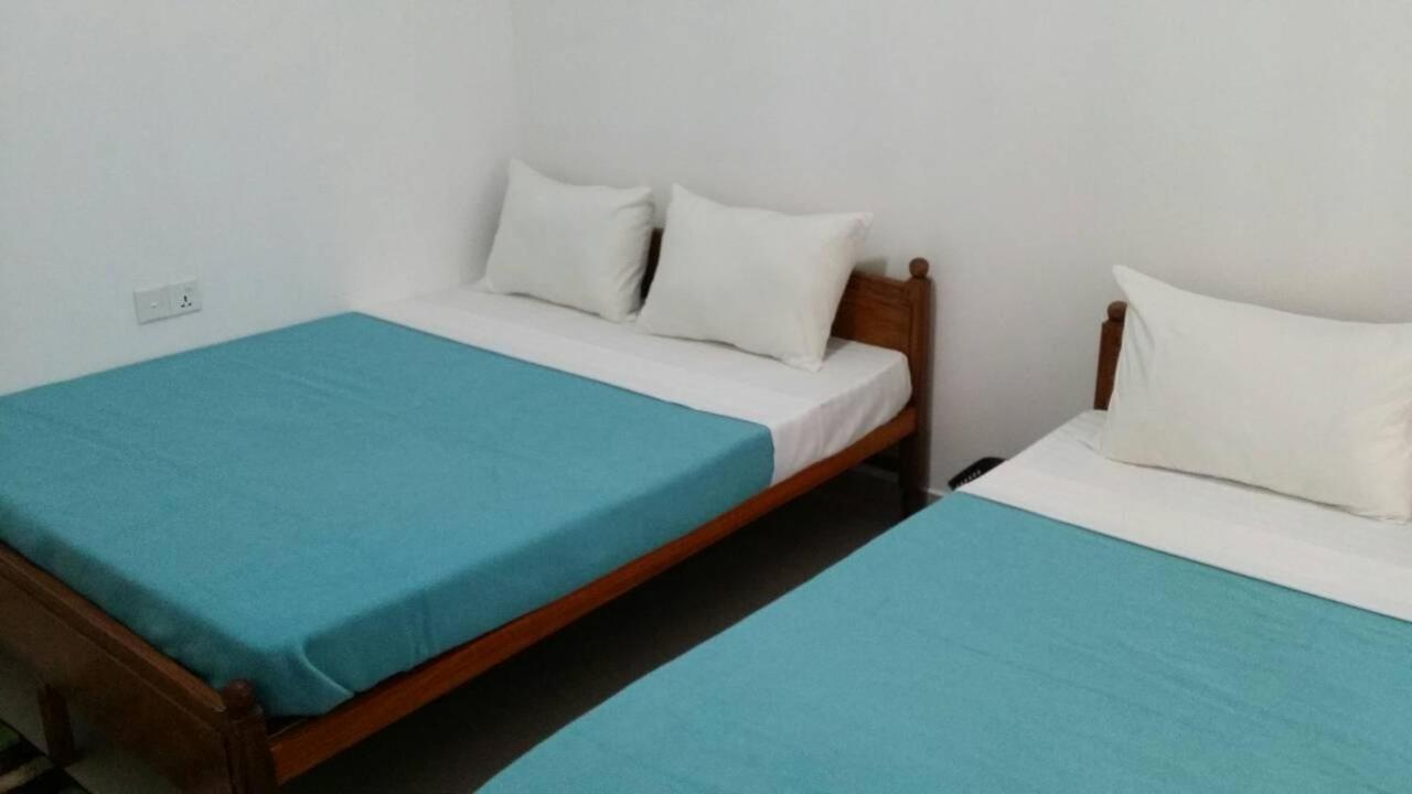 Tea Breeze Motel 纳拉坦尼亚 外观 照片