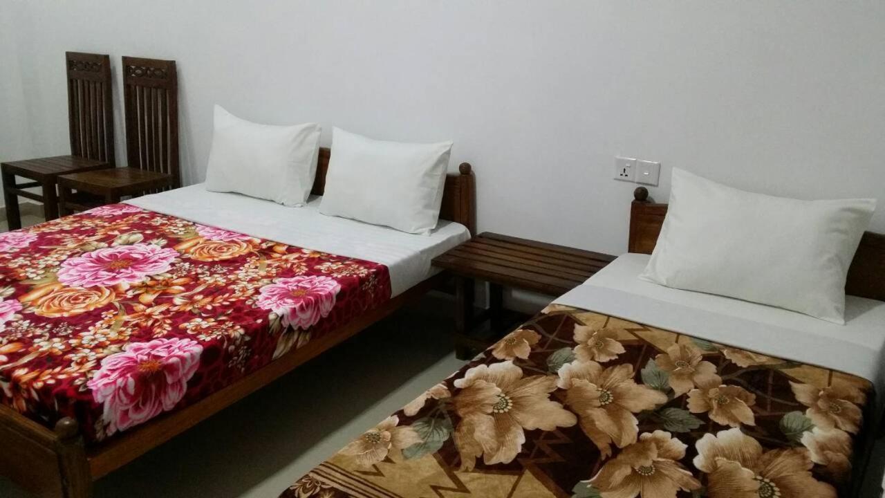 Tea Breeze Motel 纳拉坦尼亚 外观 照片